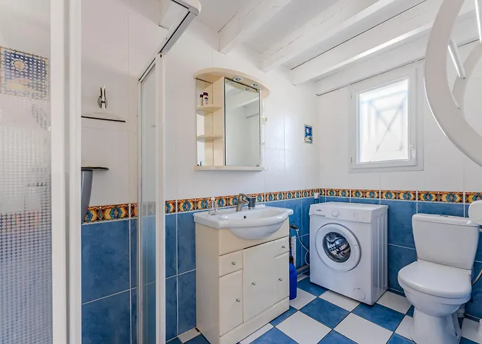 La Plage, Les Lacs Et Le Calme *