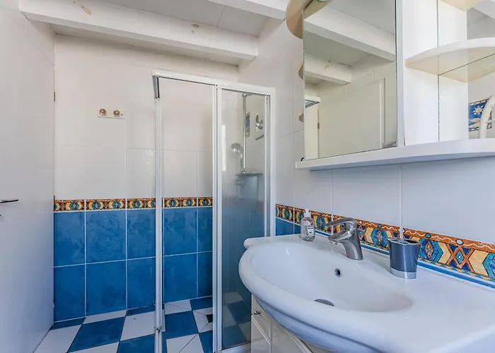 La Plage, Les Lacs Et Le Calme