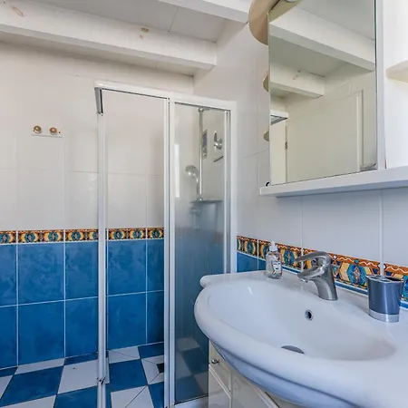 La Plage, Les Lacs Et Le Calme